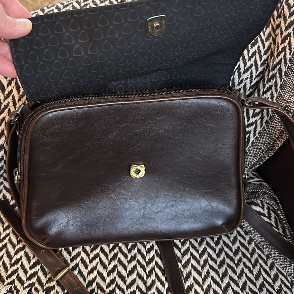90’s Style VTG »Liz Claiborne» Chocolate Genuine Leather Crossover Shoulder Bag - Picture 4 of 16